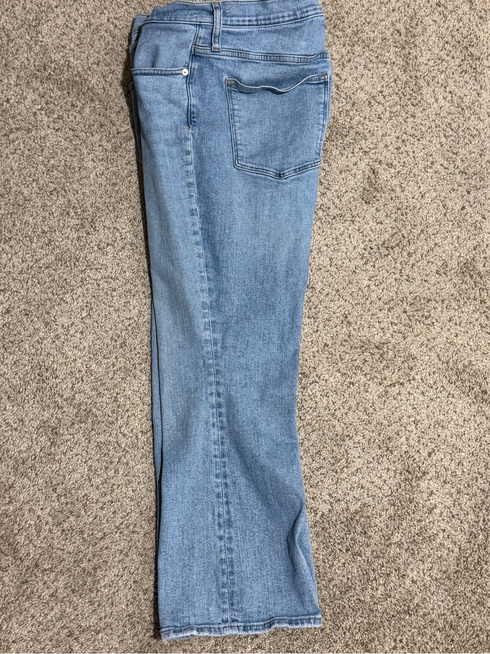 Madewell Mid-Rise Kick Out Jeans - Picture 9 of 10